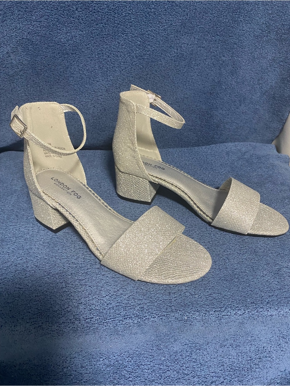 London Fog Silver Glitter Block Heel Sandals